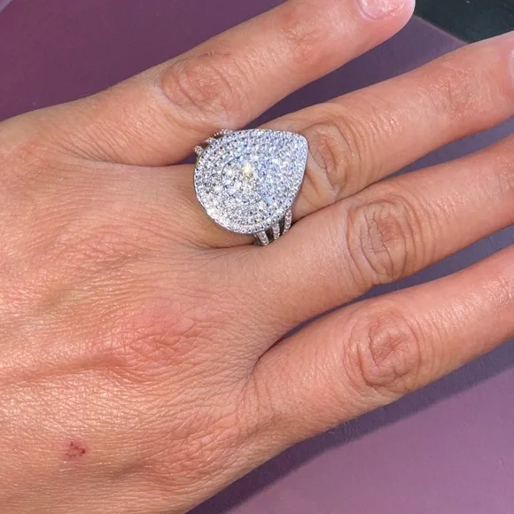 Elegant Silver Teardrop Ring 925 - Picture 2 of 6